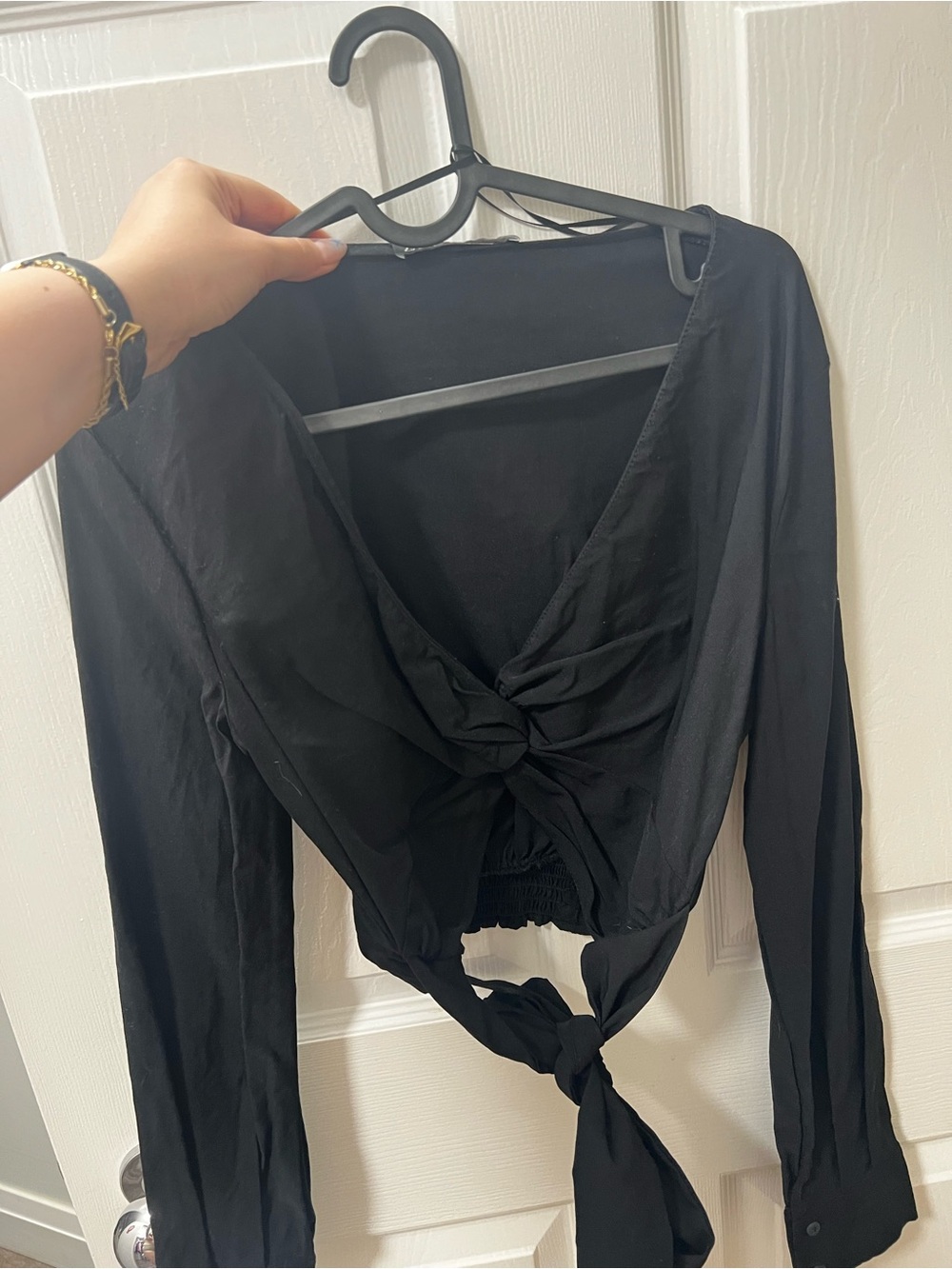 Black Tie-Front Long Sleeve Women's Crop Top